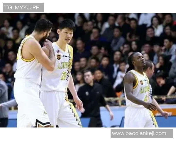 深圳羽毛球队以86分领跑精英赛积分榜展现强劲实力 深圳羽毛球队以86分领跑精英赛积分榜展现强劲实力